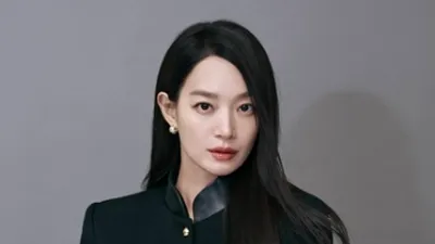 신민아 루이 비통 한국 하우스 앰버서더 발탁…결혼 이후 조용한 겹경사