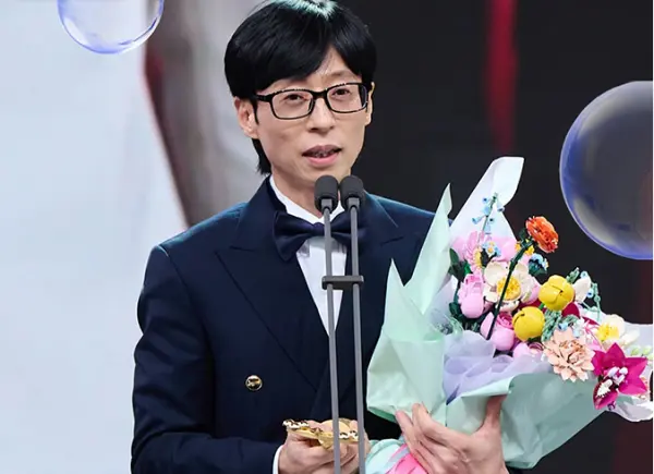 유재석 레고 꽃다발 논란…연말 시상식에서 불거진 화훼농가 배려 논쟁